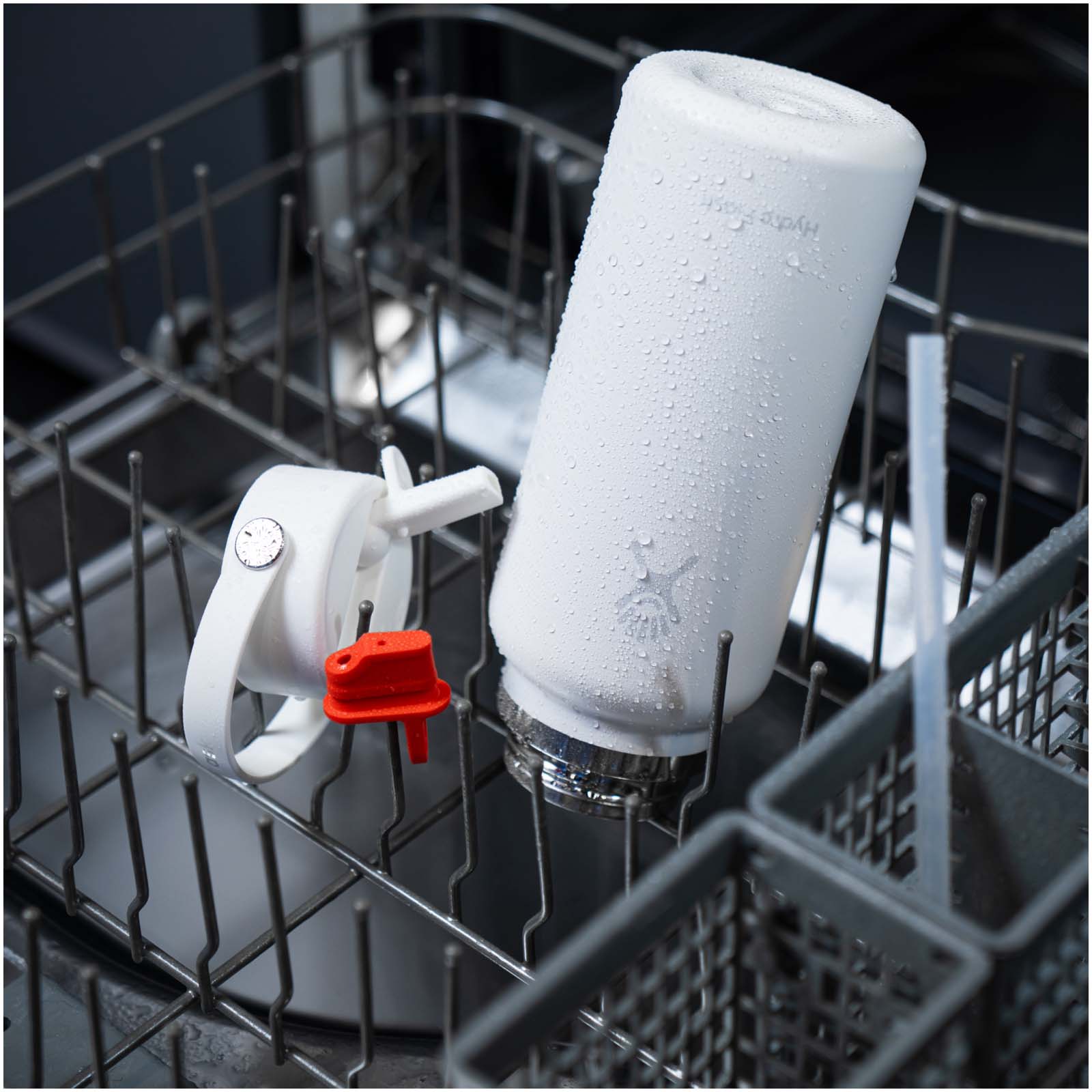 Hydro Flask Wide Mouth 946 ml insulated stainless steel water bottle with straw cap thumbnail 4